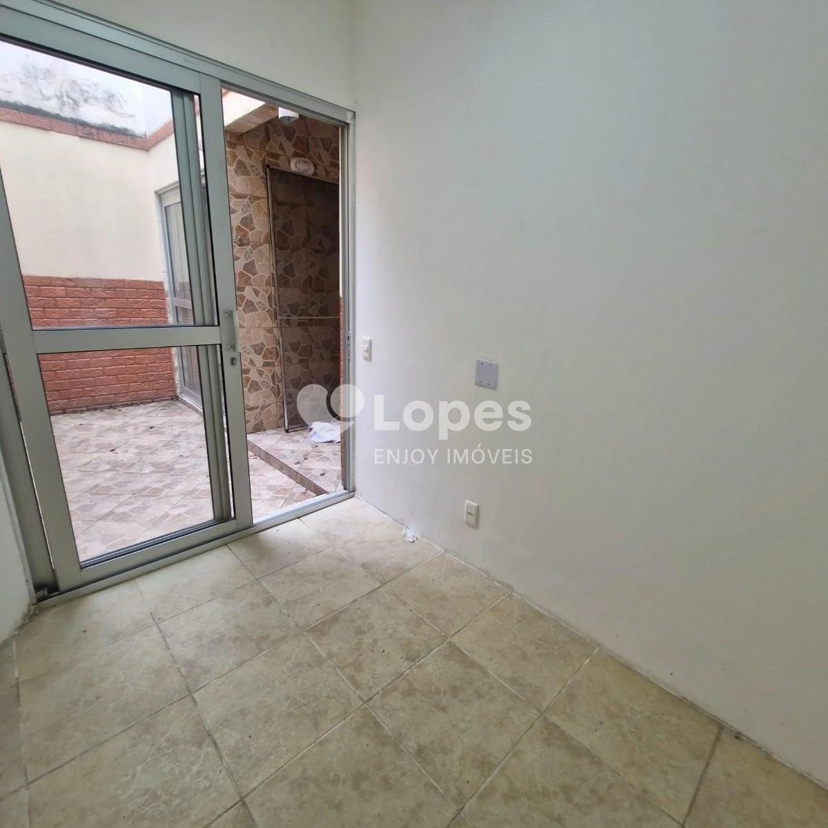 2-bedroom apartment, 1 with its own bathroom, 80 m² — photo 20