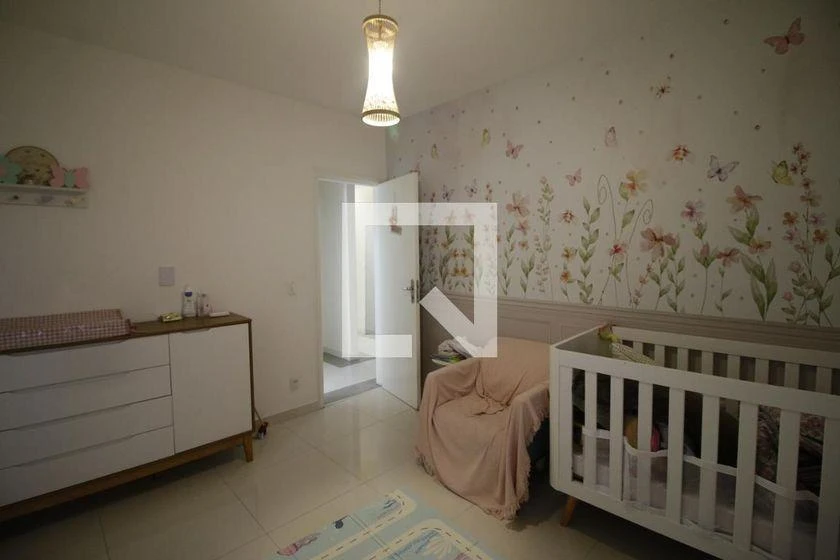 4-bedroom house with a home office — photo 14