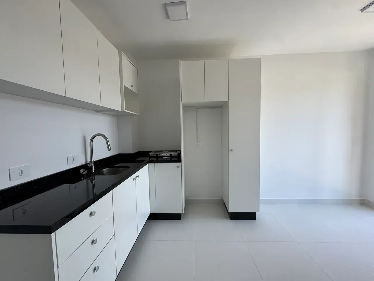 Furnished apartment with 2 bedrooms and integrated kitchen — photo 5