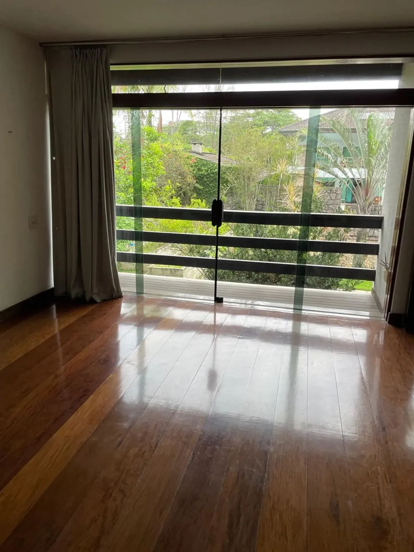 Casa com 5 quartos e cozinha fechada a gás — photo 9