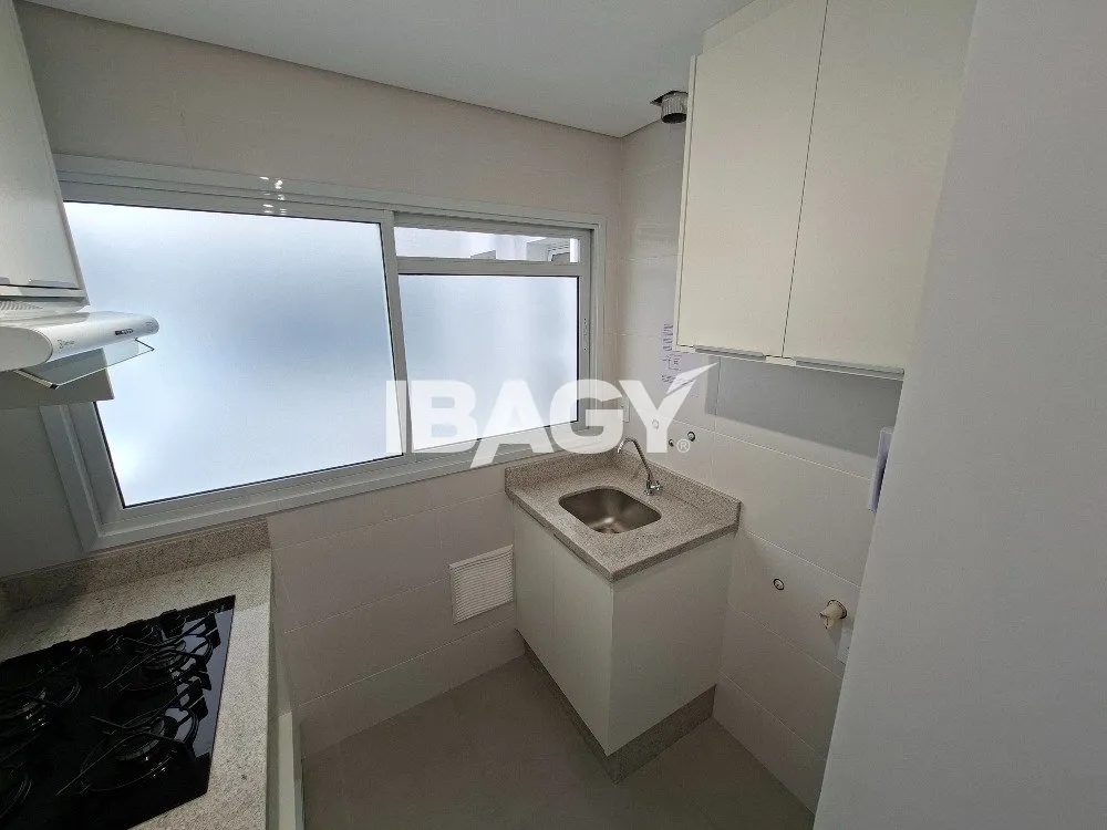 Apartment, 50 m², with a glass-enclosed balcony — photo 22