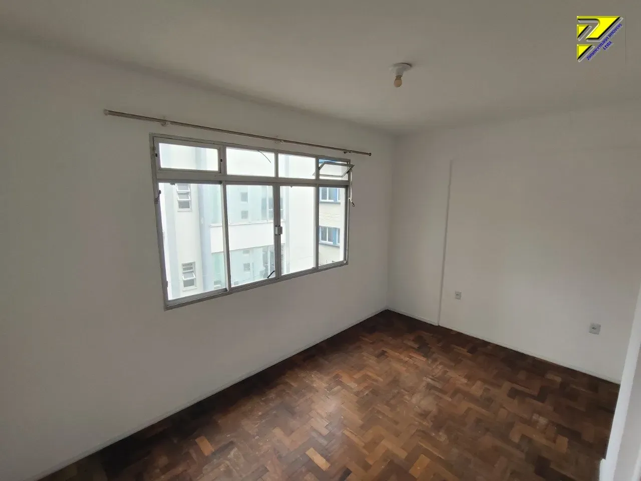 Apartamento com 2 quartos e cozinha fechada — photo 4