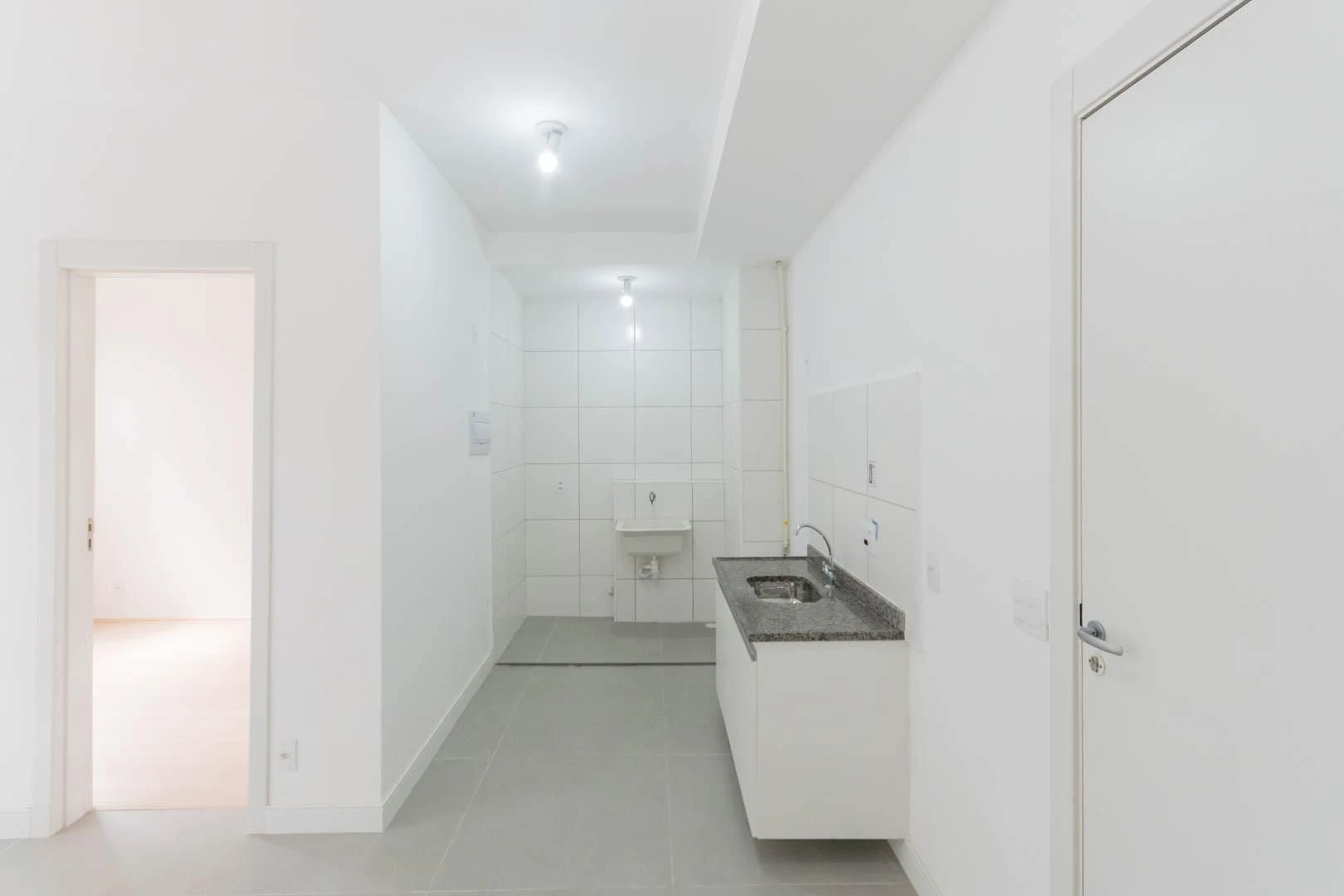 Apartamento para aluguel com 2 quartos e varanda — photo 11