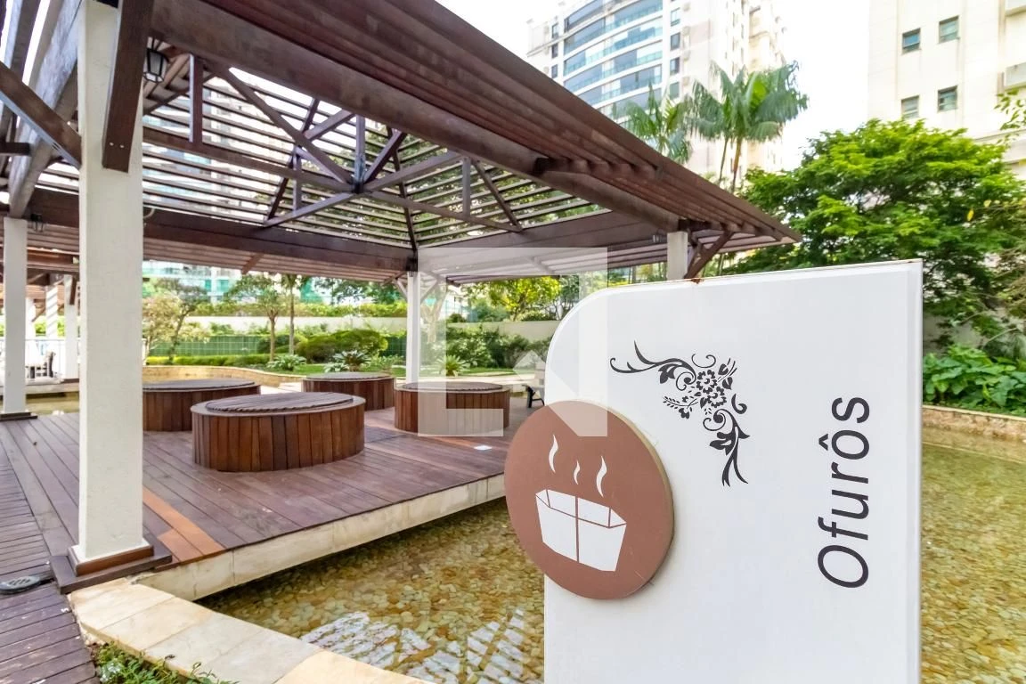 Apartamento mobiliado com 2 quartos, varanda e vaga — photo 42