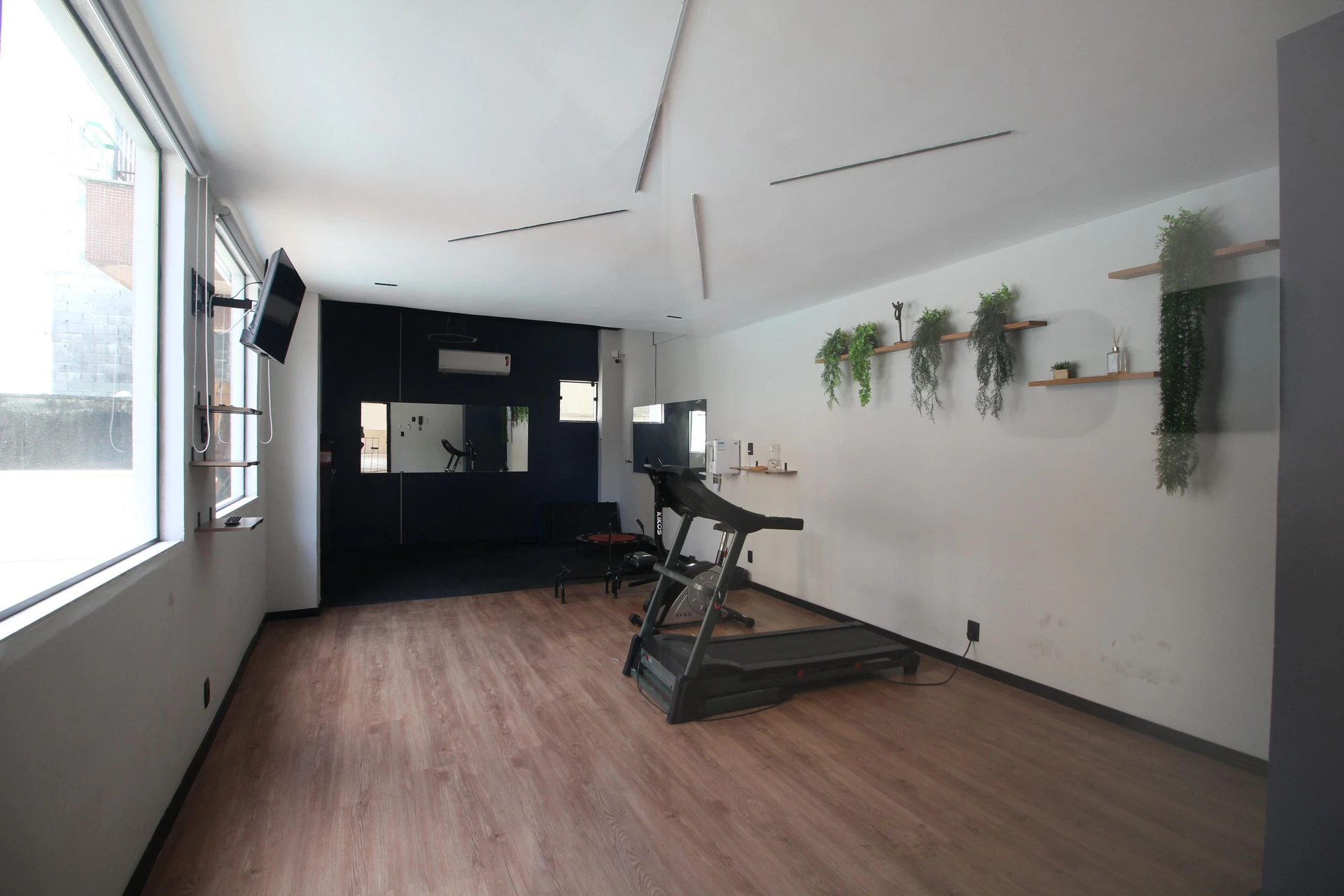 Furnished apartment, 92 m², with a washing machine — photo 27