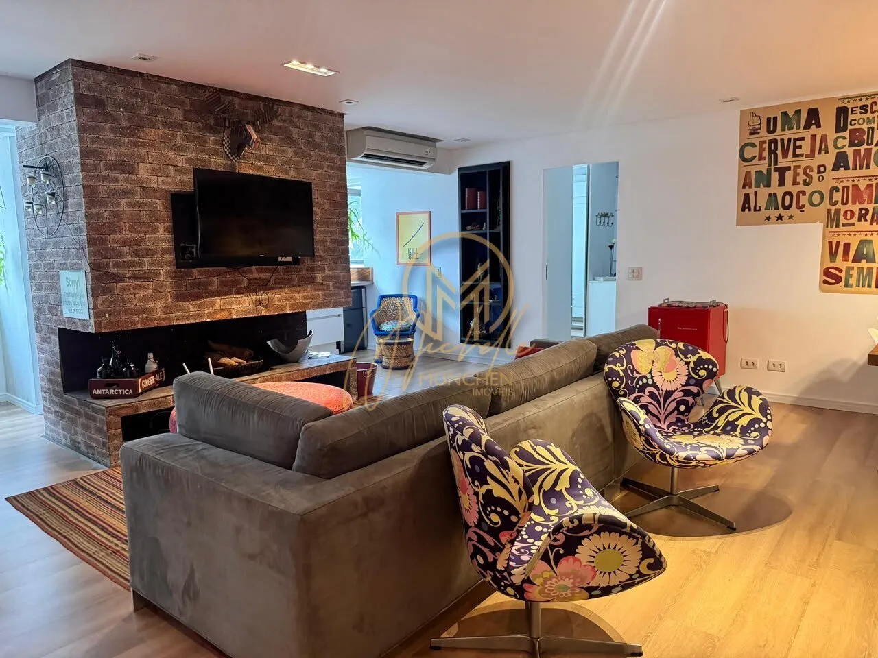 Furnished 160 m² apartment with 3 bedrooms and 4 baths — photo 17