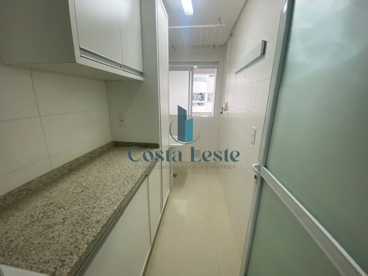 Apartment, 89 m², with a grill on the balcony — photo 12