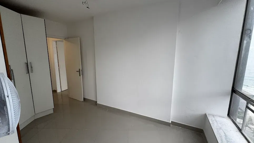Apartamento, 86 m², com janelas do piso ao teto — photo 4