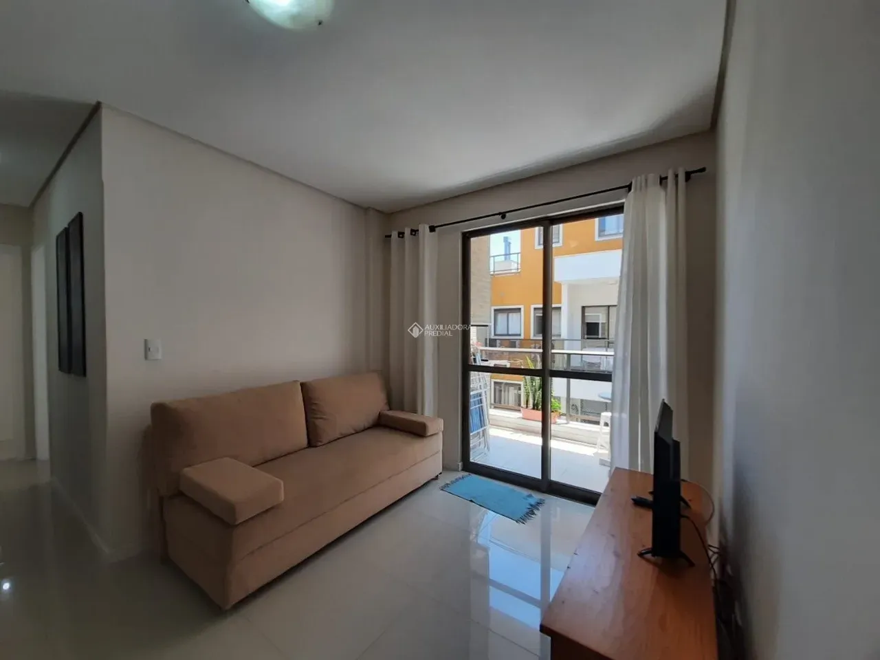 Apartment on the 3rd floor with a grill on the balcony — photo 6