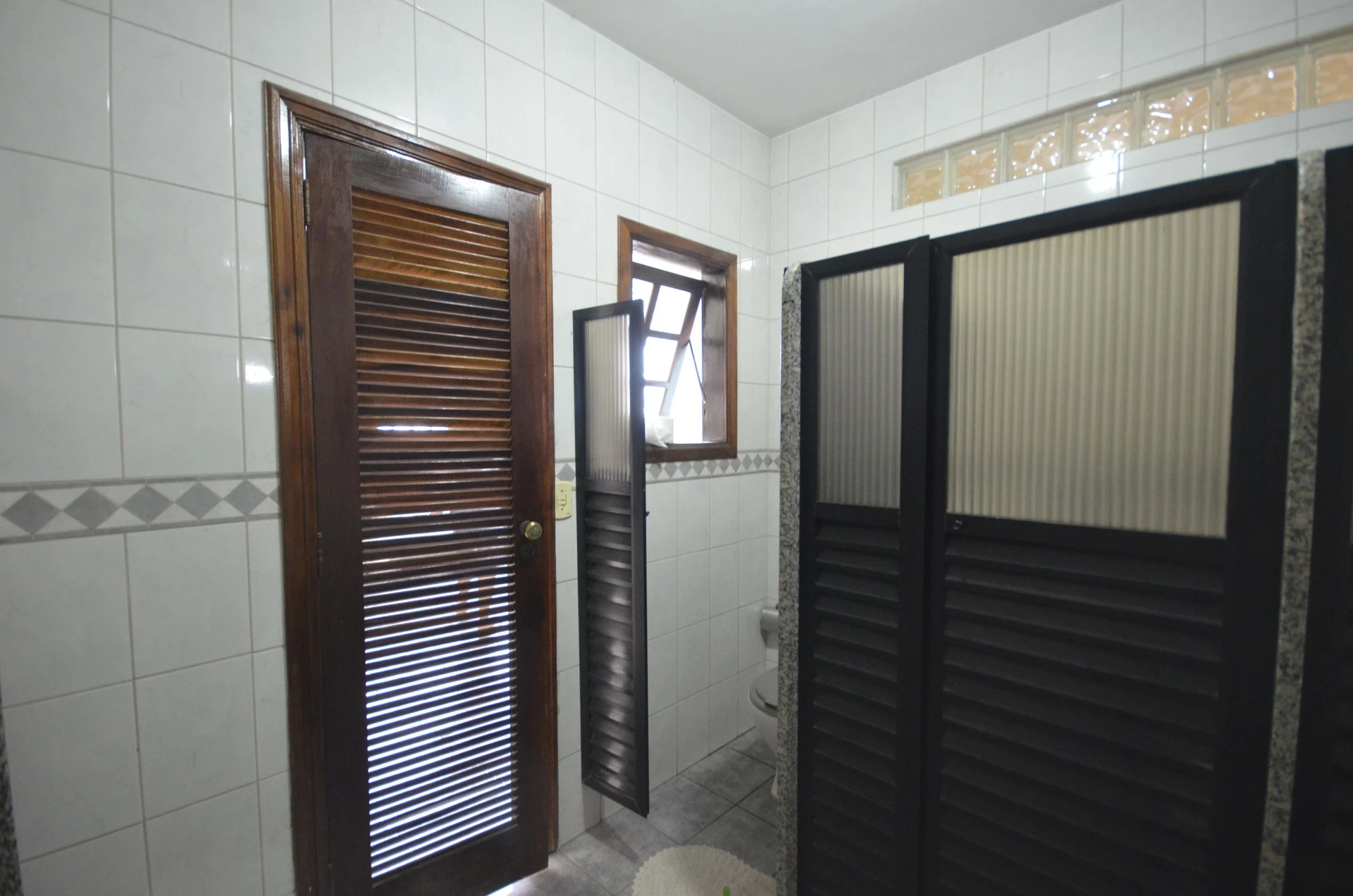 Furnished house with 7 bedrooms and 7 bathrooms — photo 2