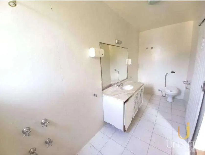 Вид на горы и 8 спален: дом 584 м² — photo 21