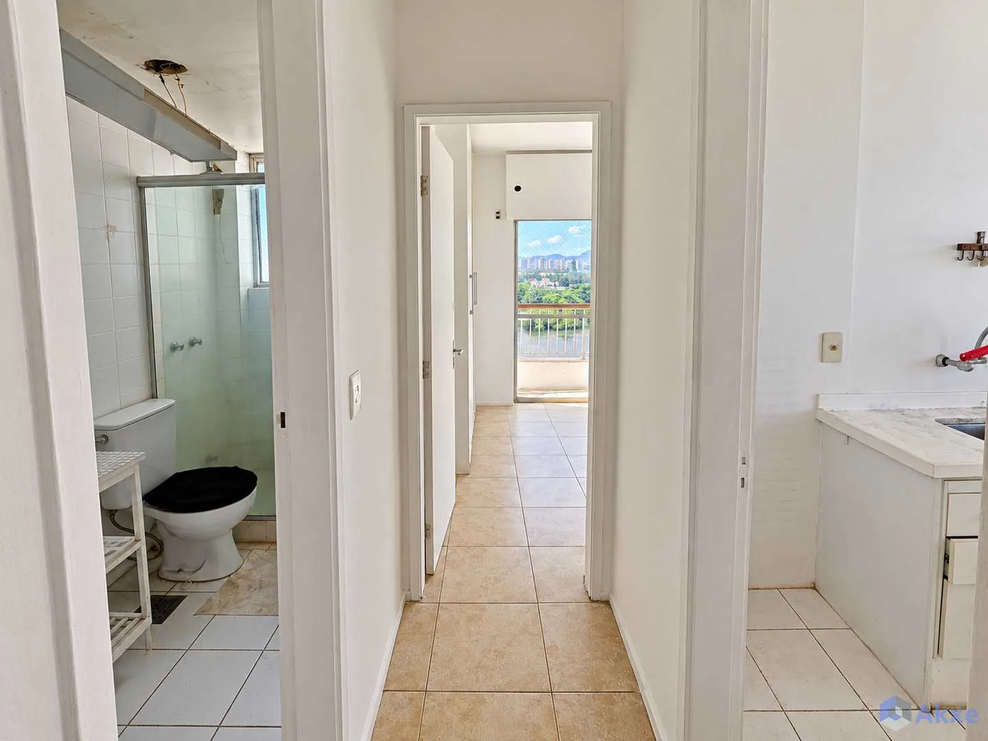 Apartment on the 13th floor with a water view — photo 17