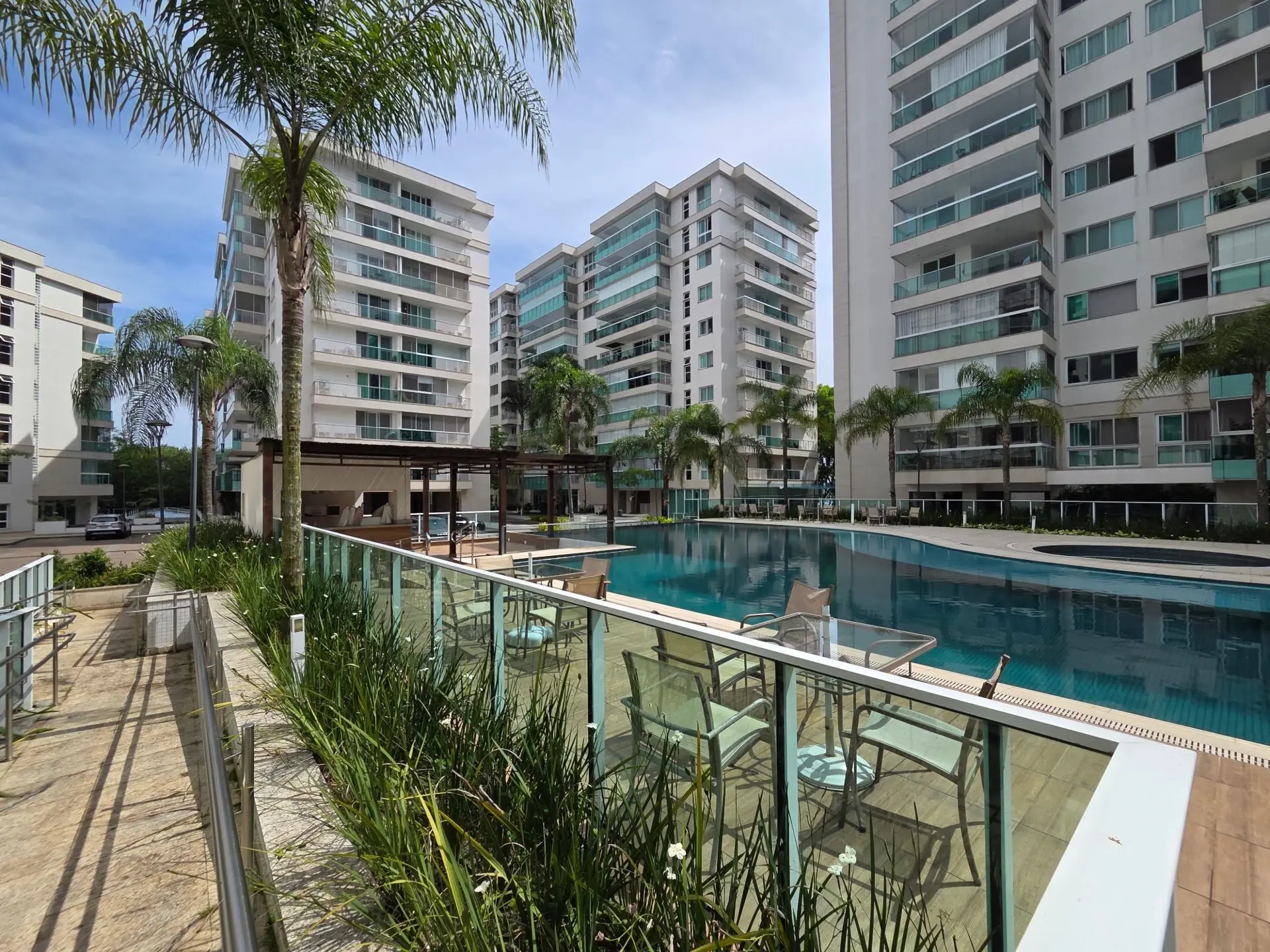 2-bedroom apartment with a mountain view in Rio de Janeiro — photo 19