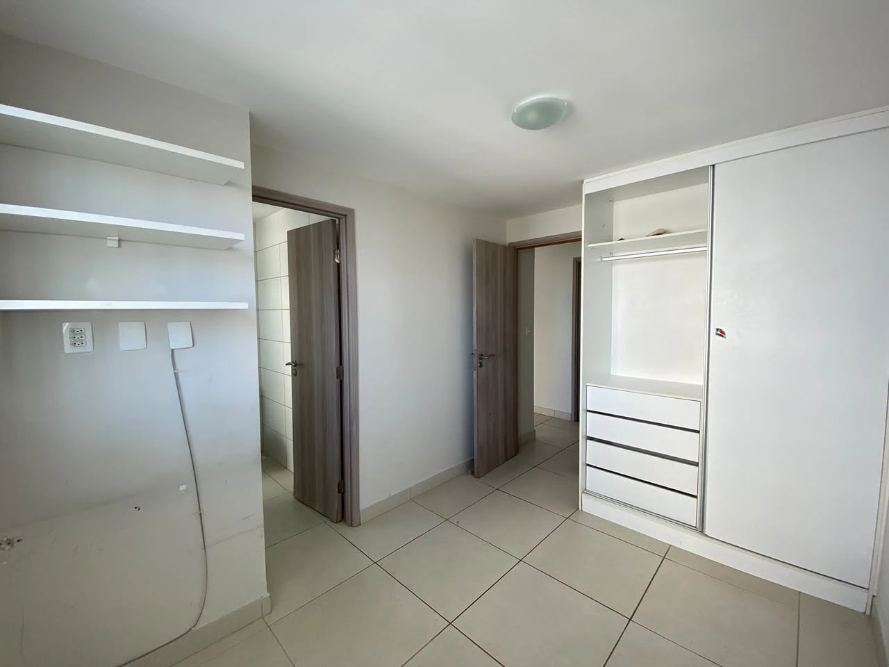 Вид на воду и 3 спальни: квартира 92 м² — photo 2