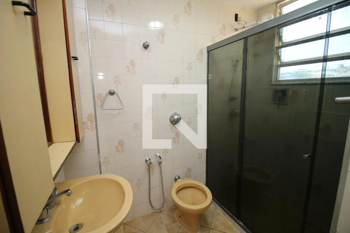 Rental apartment with 3 bedrooms and a balcony — photo 34