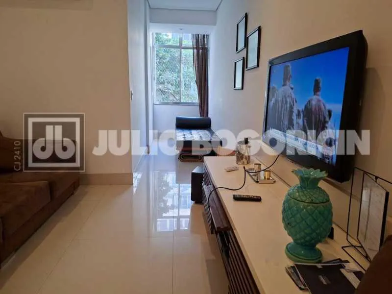 Unfurnished apartment with open-plan kitchen and 2 bedrooms — photo 11