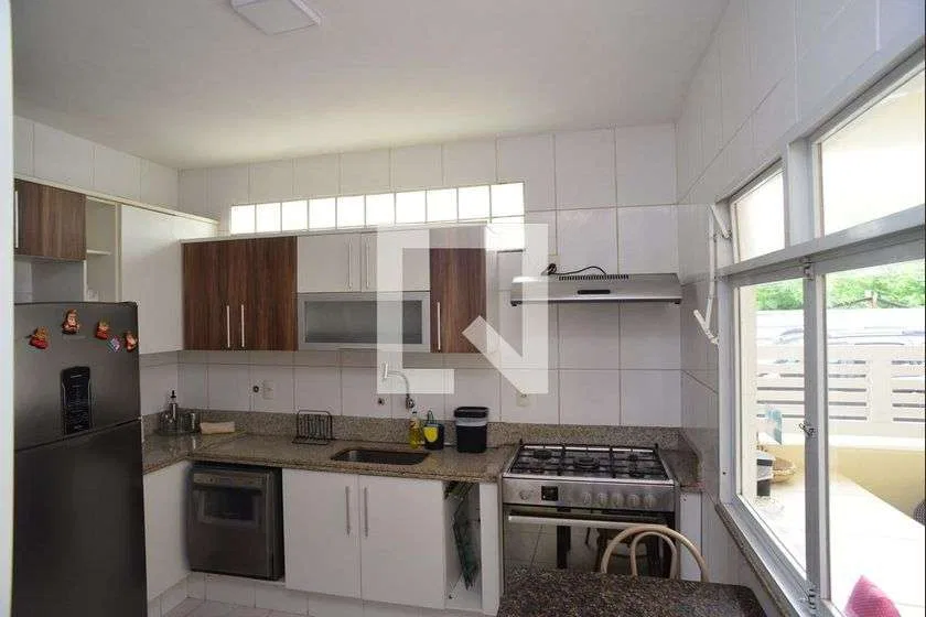 Washing machine in a 5-bedroom house, 220 m² — photo 18