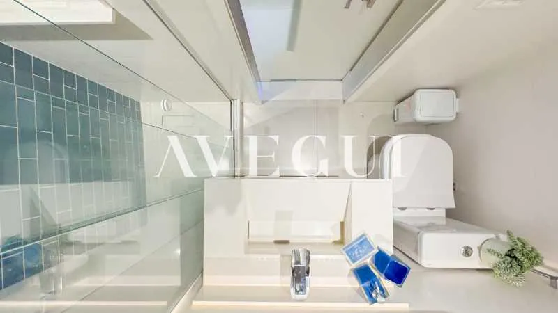 Furnished apartment, 110 m², with a jacuzzi — photo 22