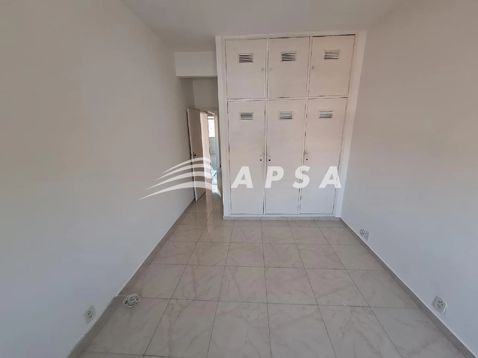 Apartamento de 92 m² com 2 quartos e área de lavanderia — photo 8