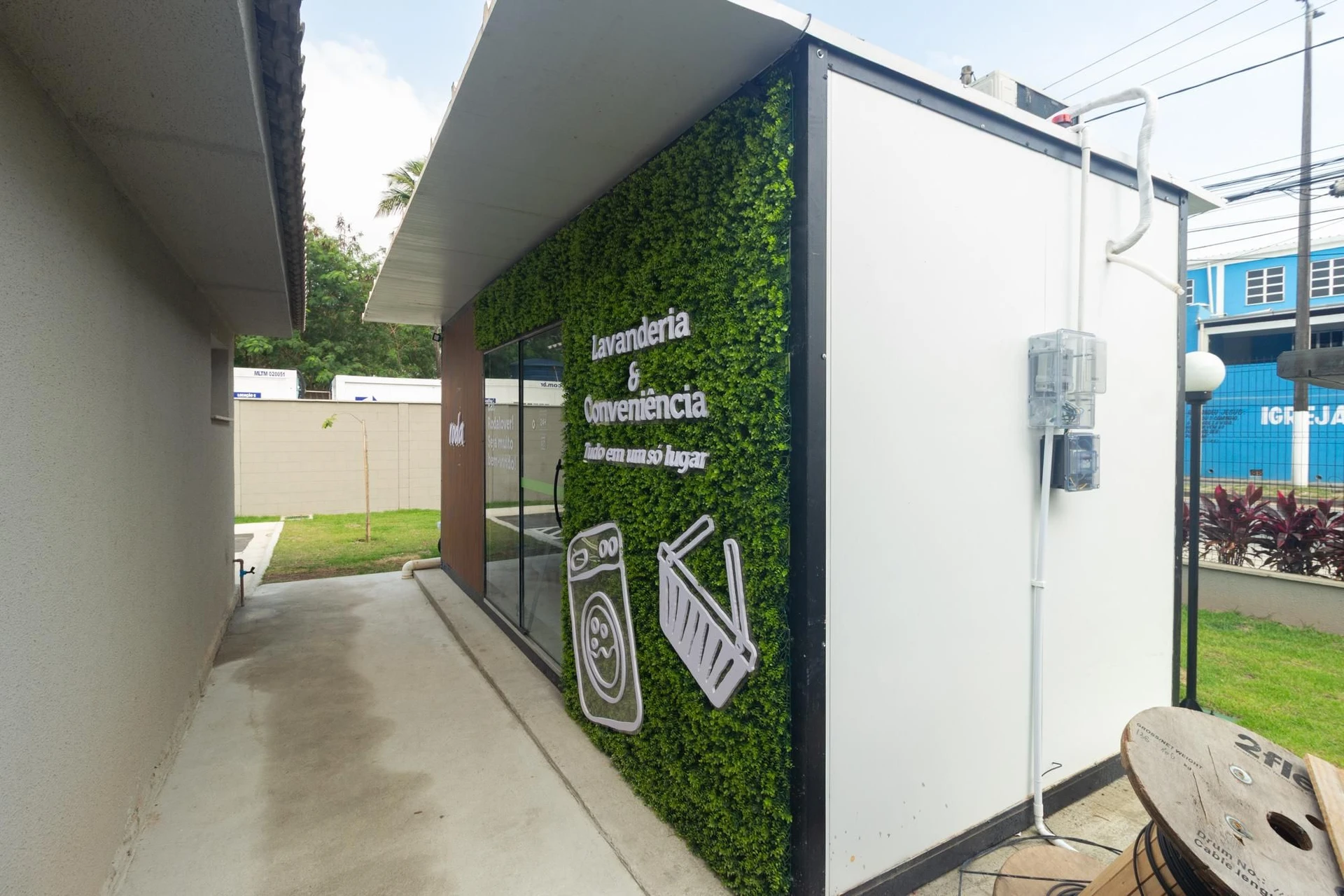 Apartamento de 2 quartos em condomínio com piscina — photo 25
