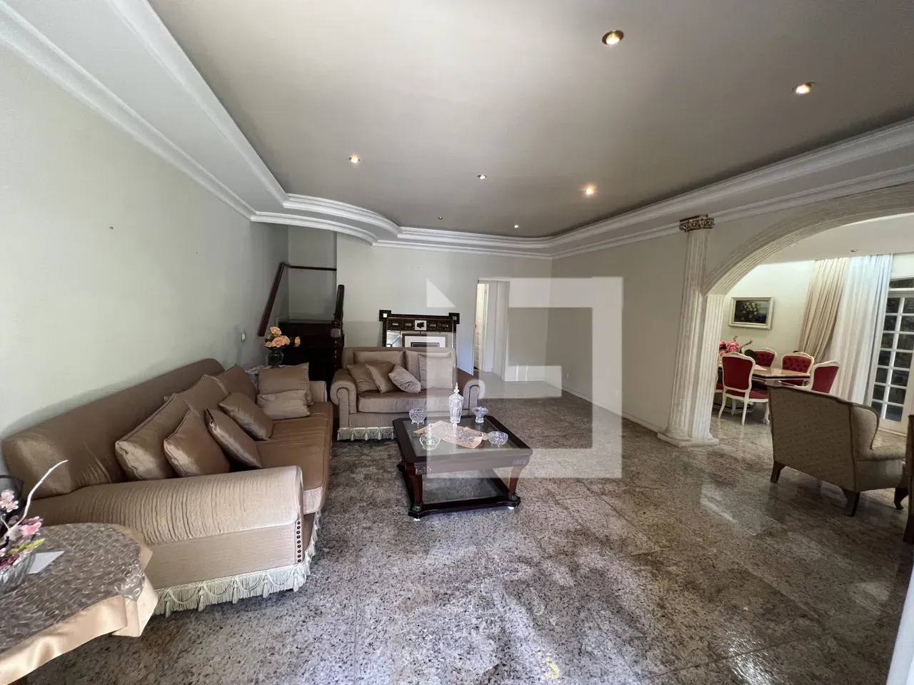 House with 4 suites and 5 parking spaces plus balcony BBQ — photo 42