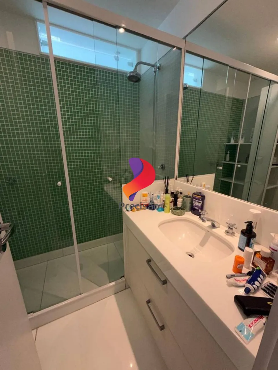 Furnished 3-bedroom apartment with 240 m² total — photo 13