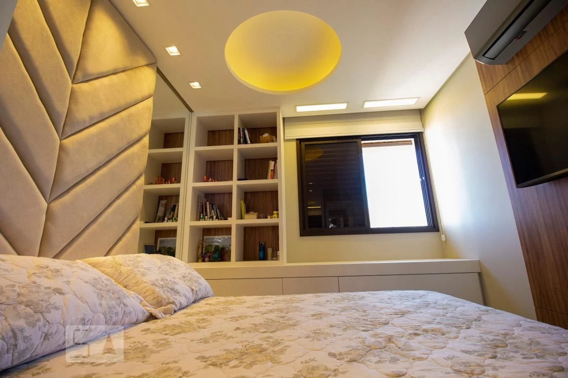 Apartamento de 4 quartos com janelas do piso ao teto, Centro — photo 9