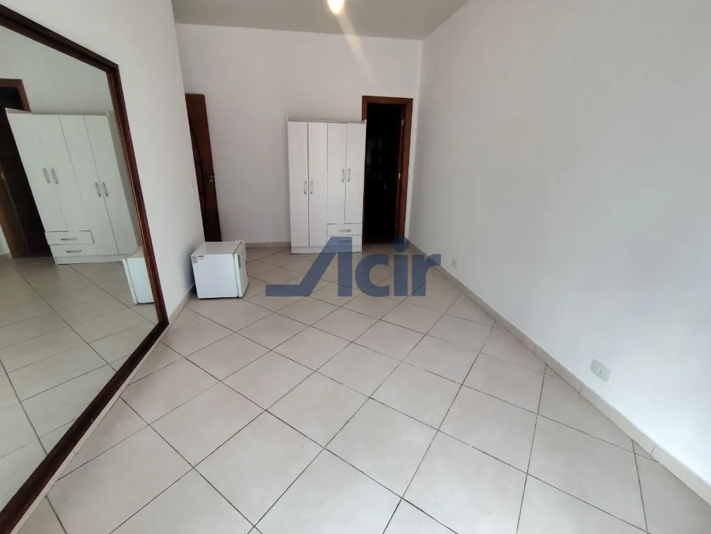 3-bedroom apartment, 1 with its own bathroom, 122 m² — photo 9
