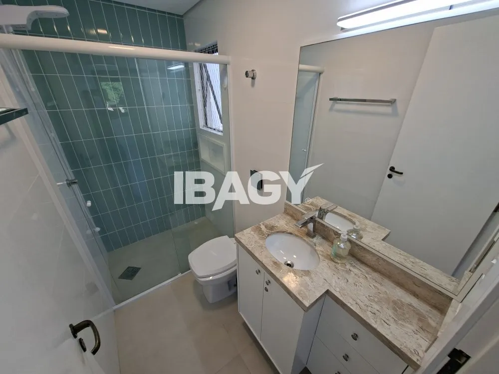 Квартира с 2 спальнями и кухней open-plan и 1 местом — photo 11