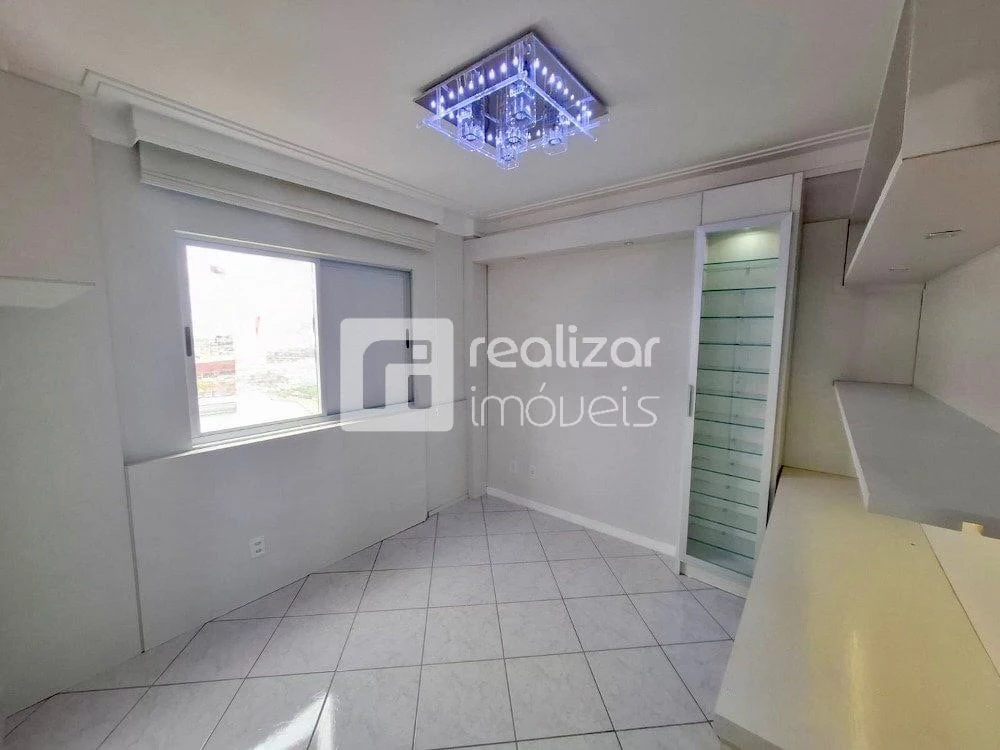 Квартира с 3 спальнями 122 м² и 3 парковочных места — photo 8
