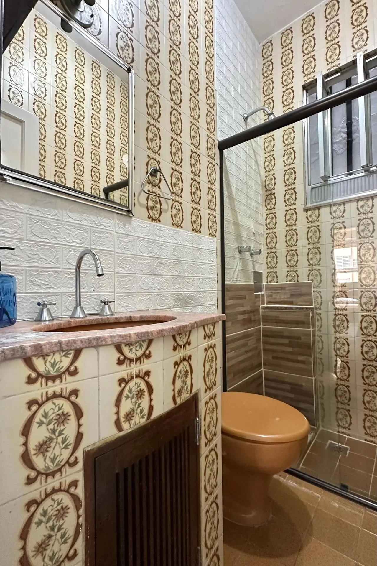 Apartamento, 39 m², com piso de madeira ou laminado — photo 2