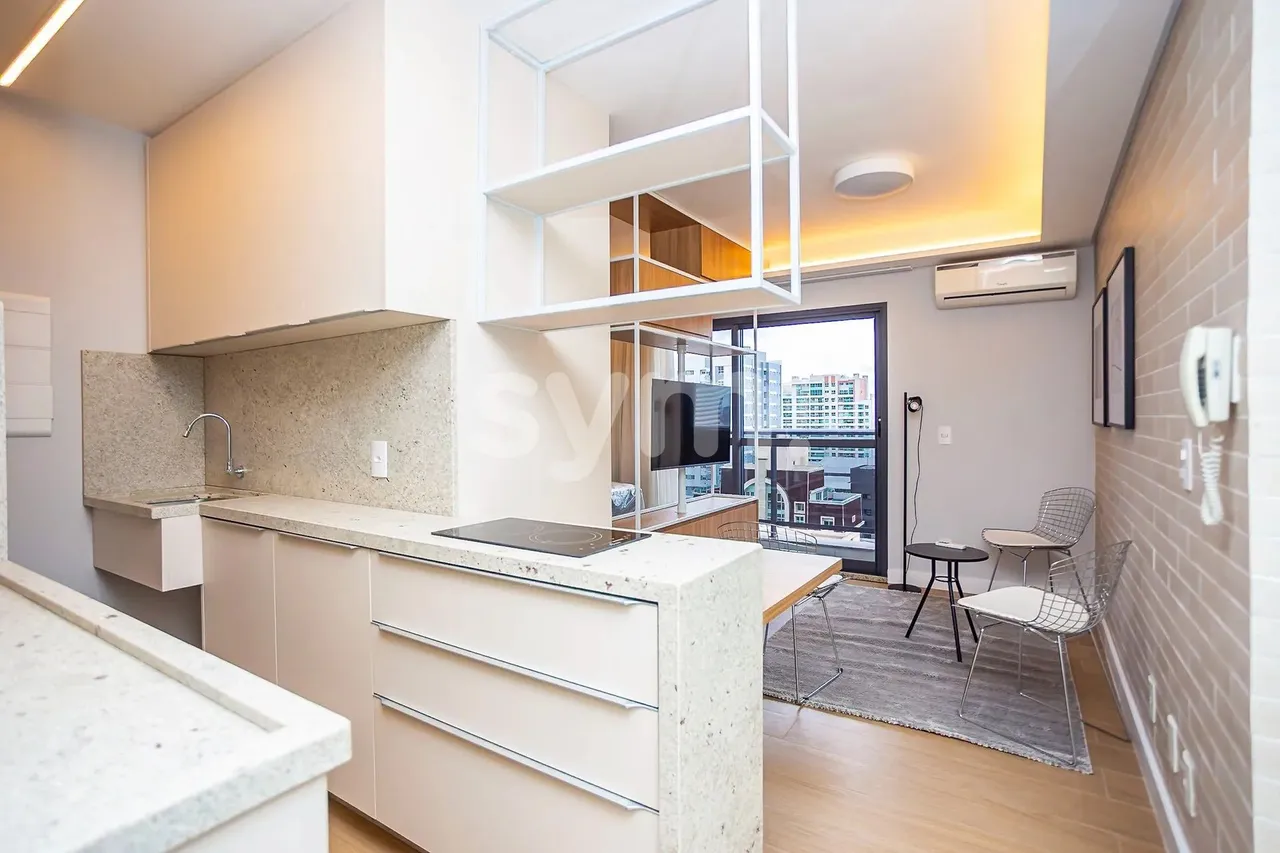 Apartamento de 1 dormitorio con cocina abierta y balcón — photo 10