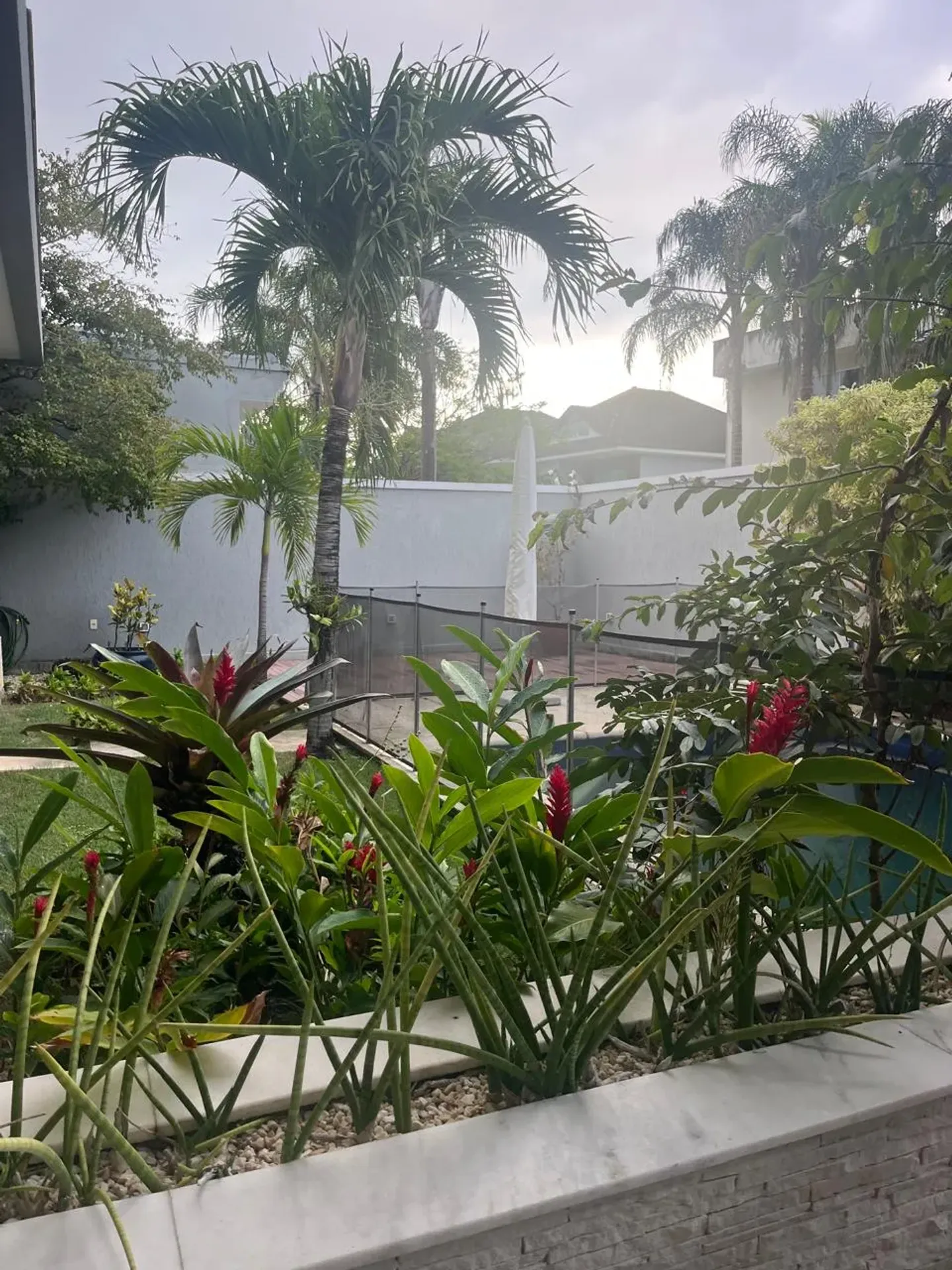 Furnished house with 5 en-suite bedrooms and 630 m² — photo 27
