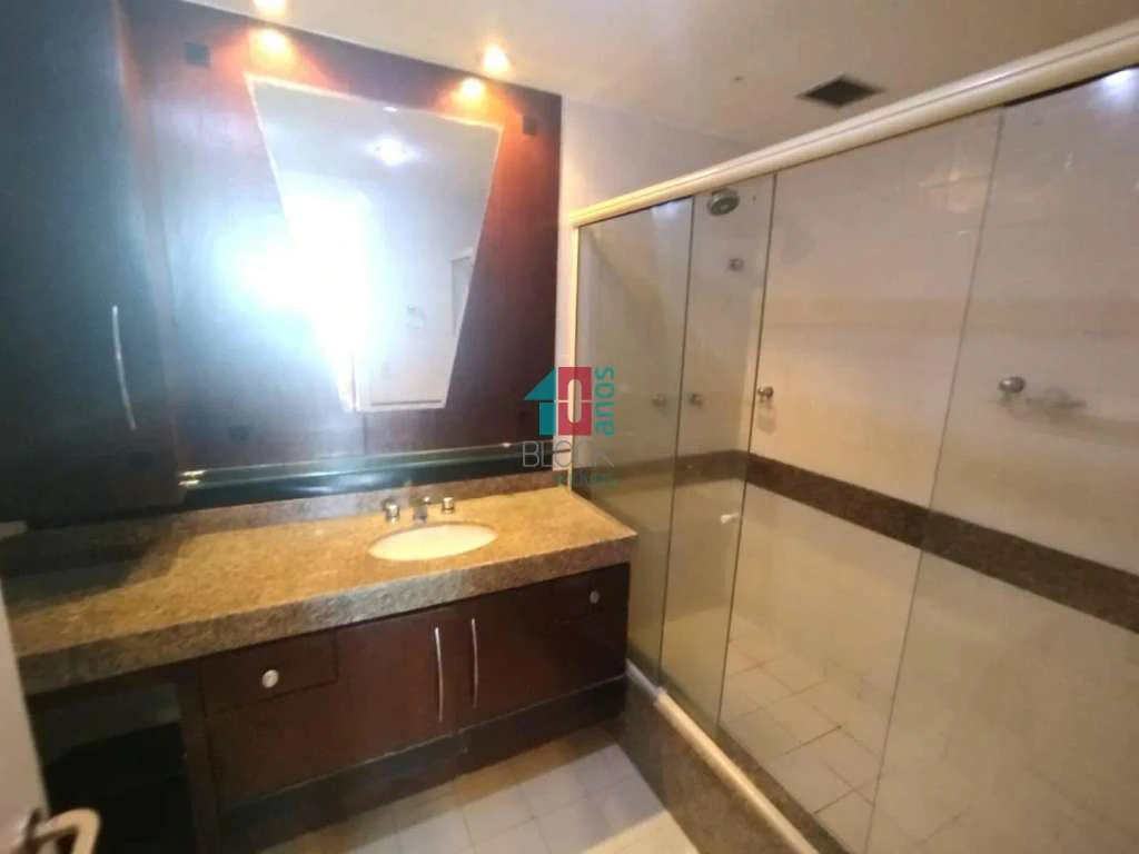 Duplex penthouse with 3 en-suite bedrooms and 200 m² — photo 21