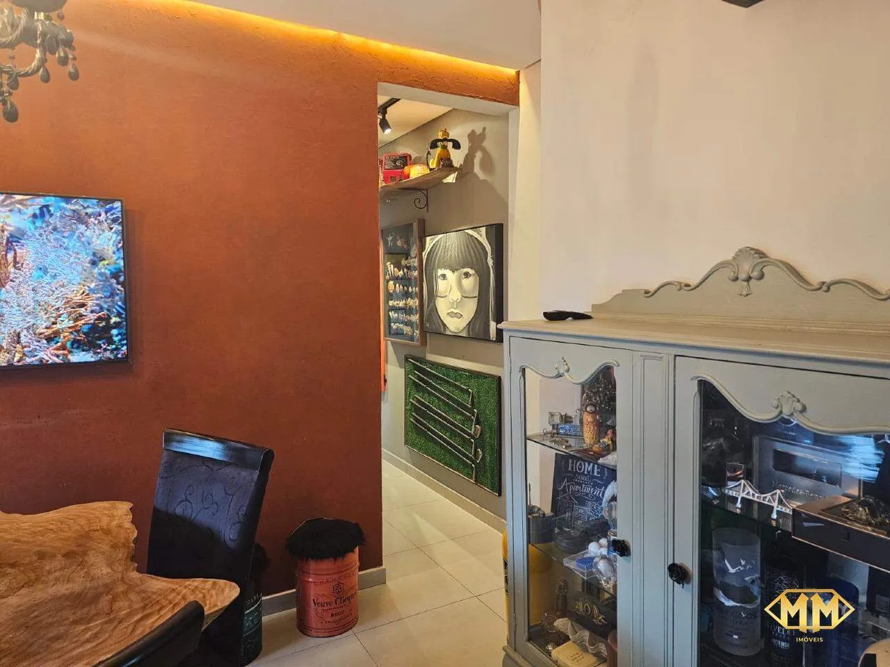 2-bedroom apartment in a building with a pool — photo 15