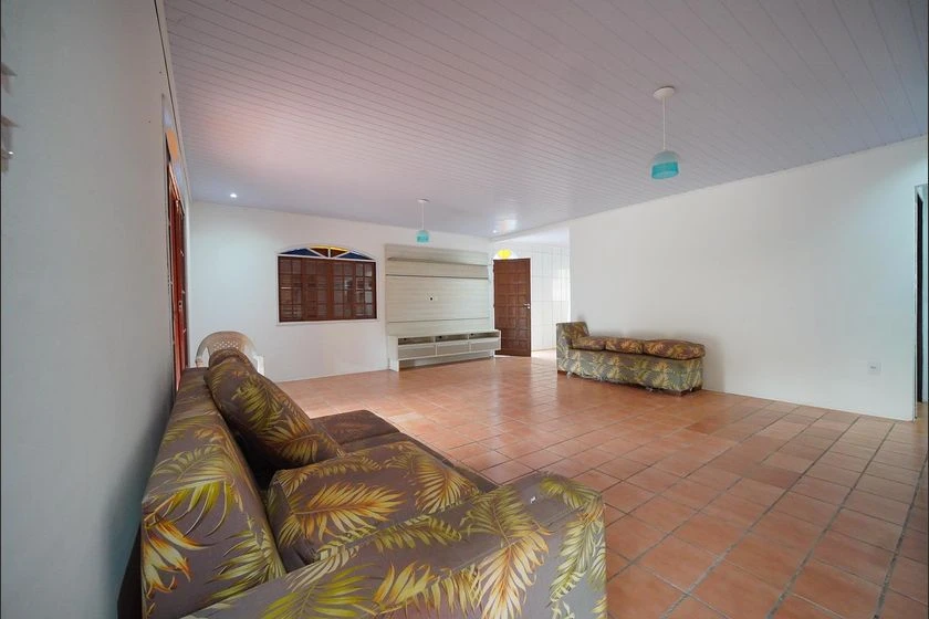 Furnished house with 3 en-suite bedrooms and 12 parking — photo 4