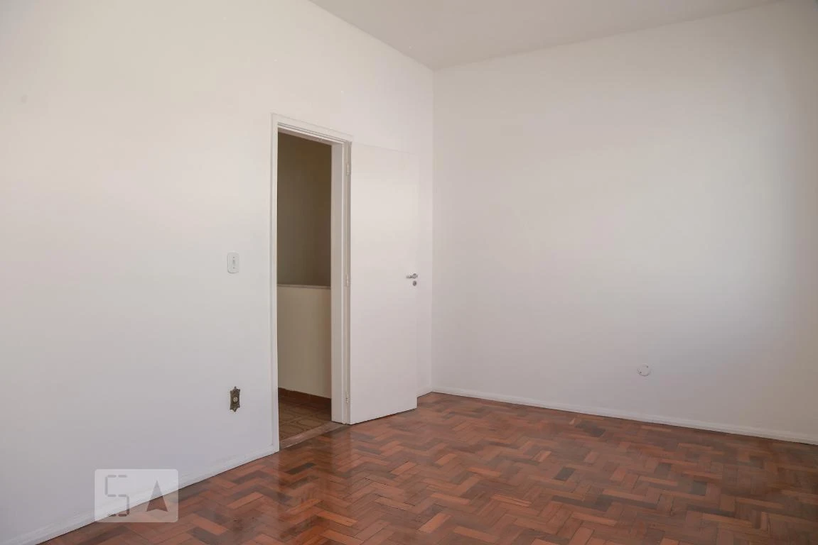Casa com cozinha separada, 4 quartos e 3 banheiros — photo 15