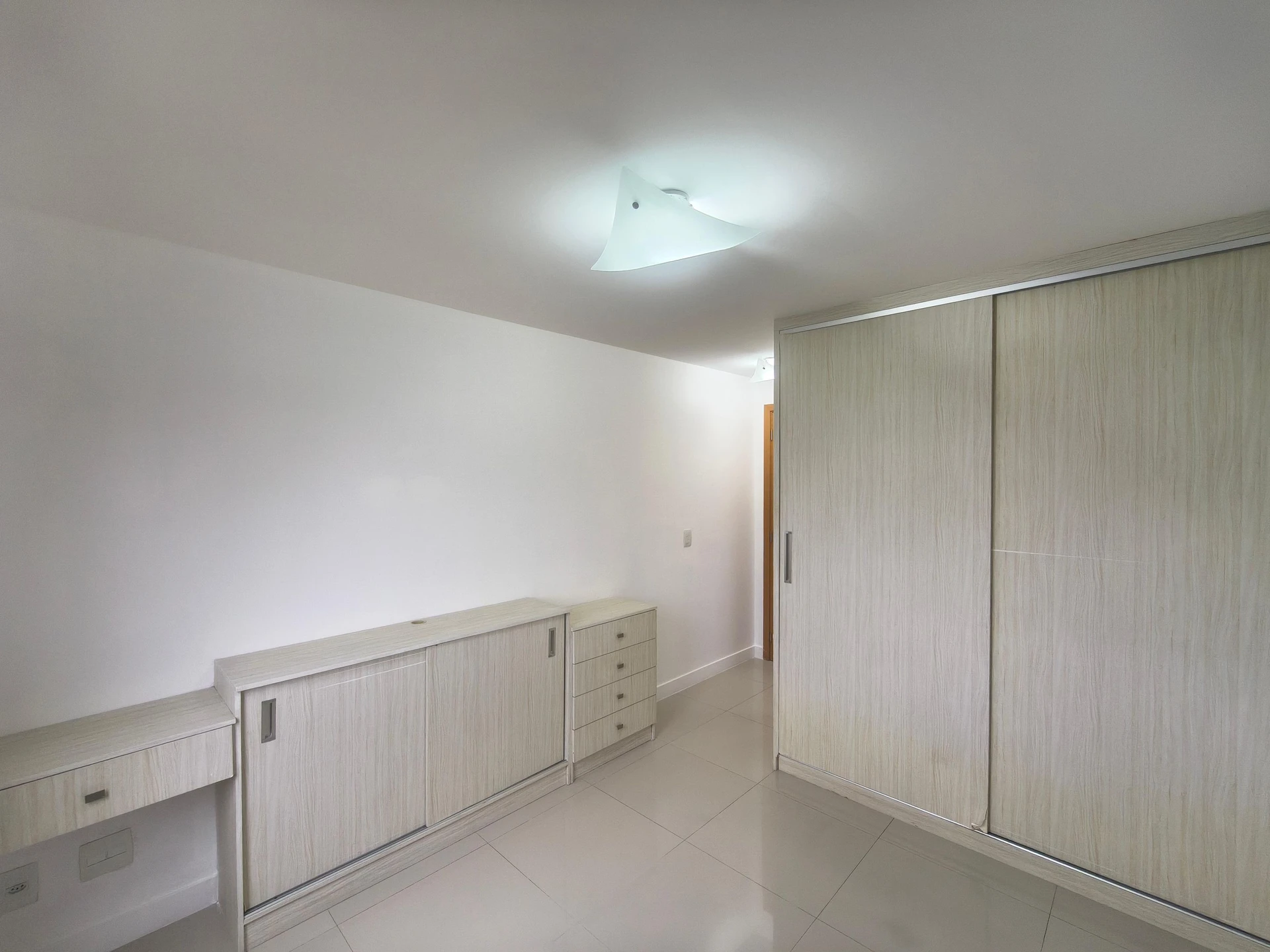 Apartment, 78 m², with a grill on the balcony — photo 26