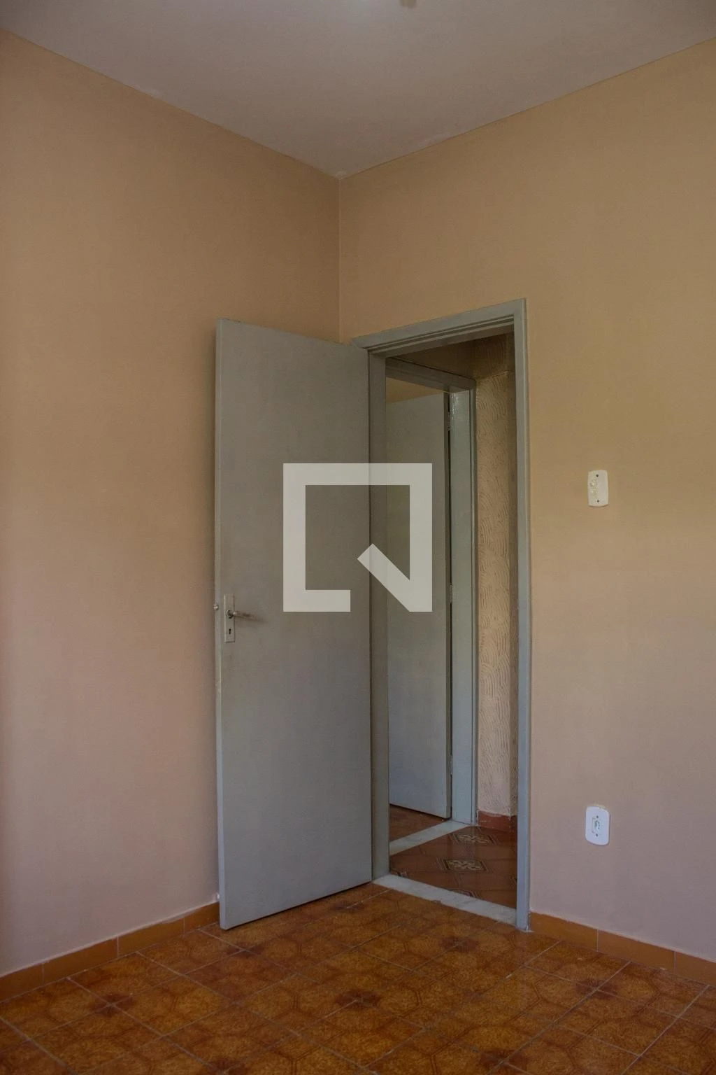 3-bedroom apartment with balcony and private outdoor space — photo 25