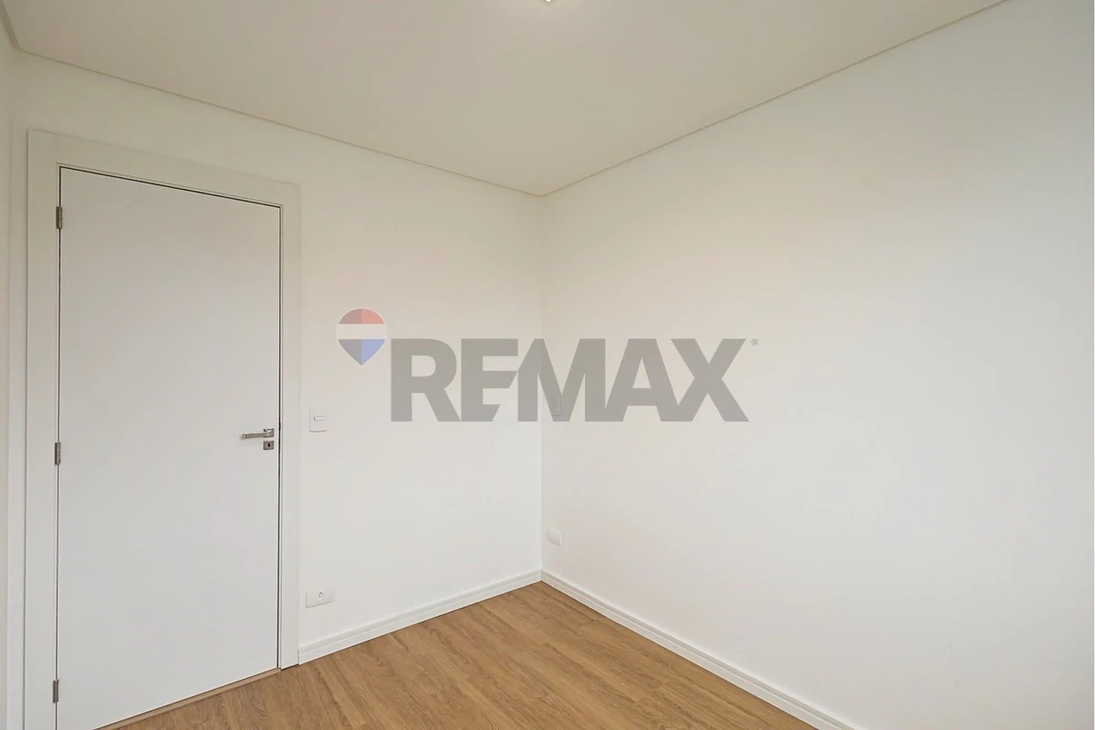 2-bedroom apartment with floor-to-ceiling windows — photo 16