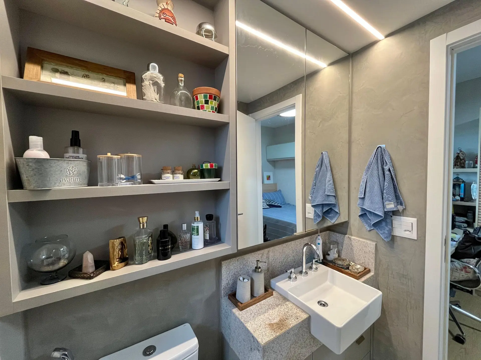 Furnished apartment, 70 m², with a water view — photo 37