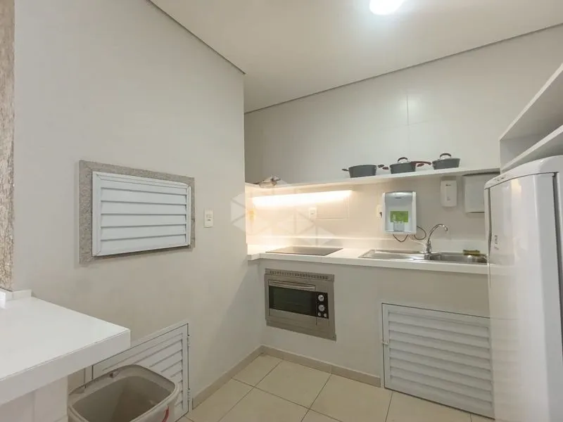 2-bedroom apartment in a building with a gym