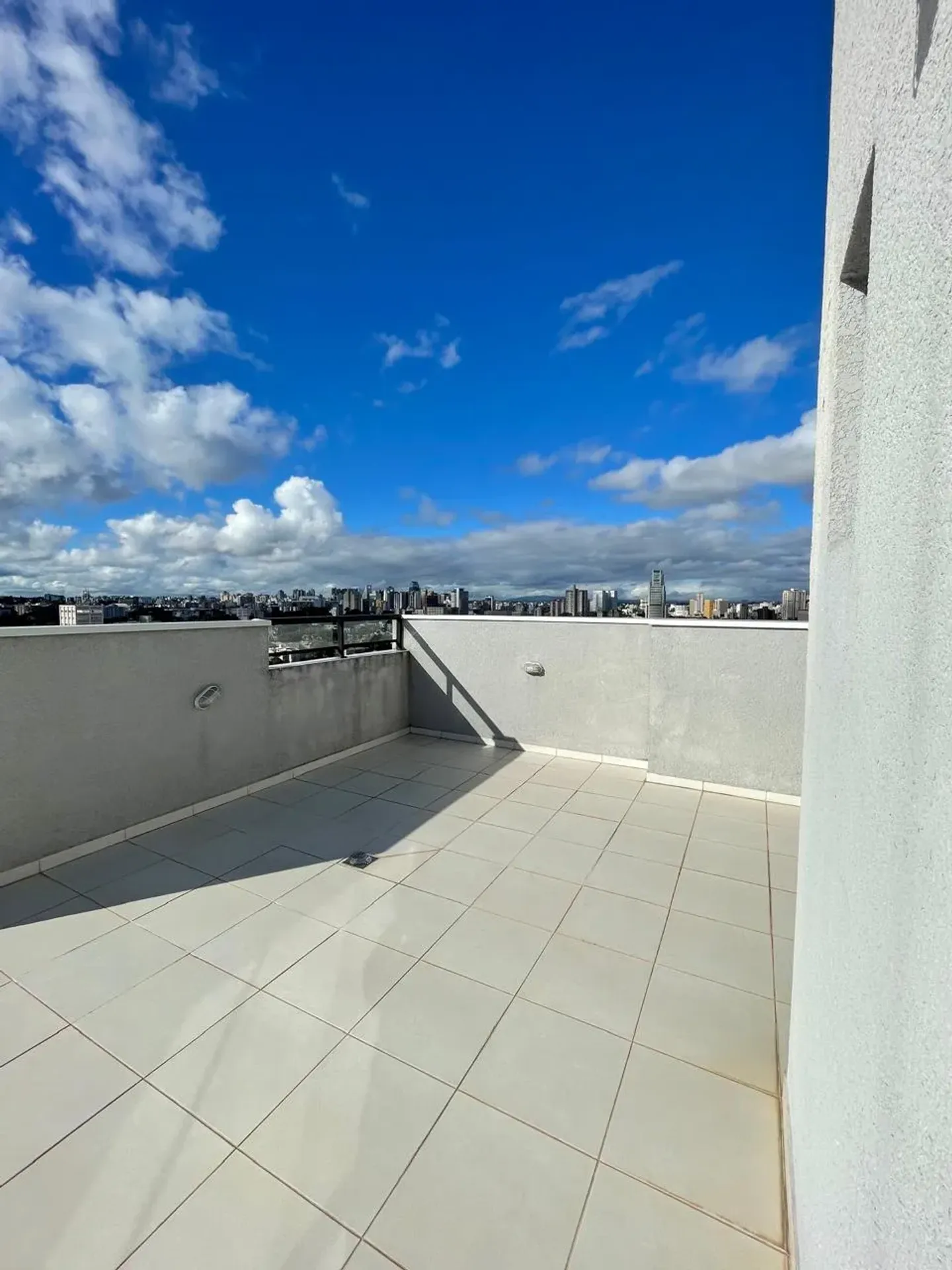 2-bedroom apartment, 1 with its own bathroom, 50 m²