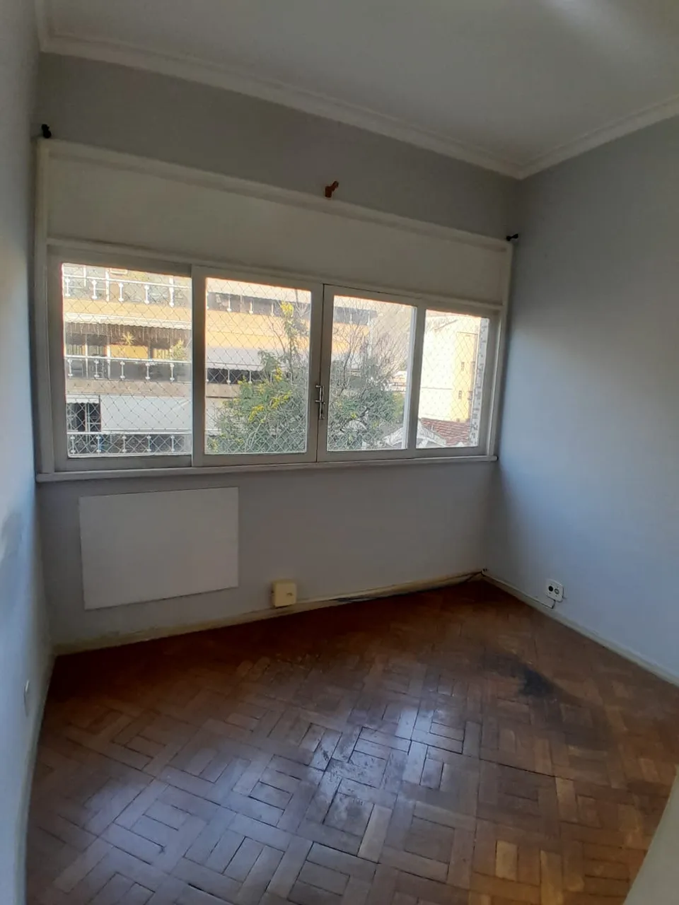 Unfurnished apartment with 2 bedrooms and 1 bathroom — photo 14