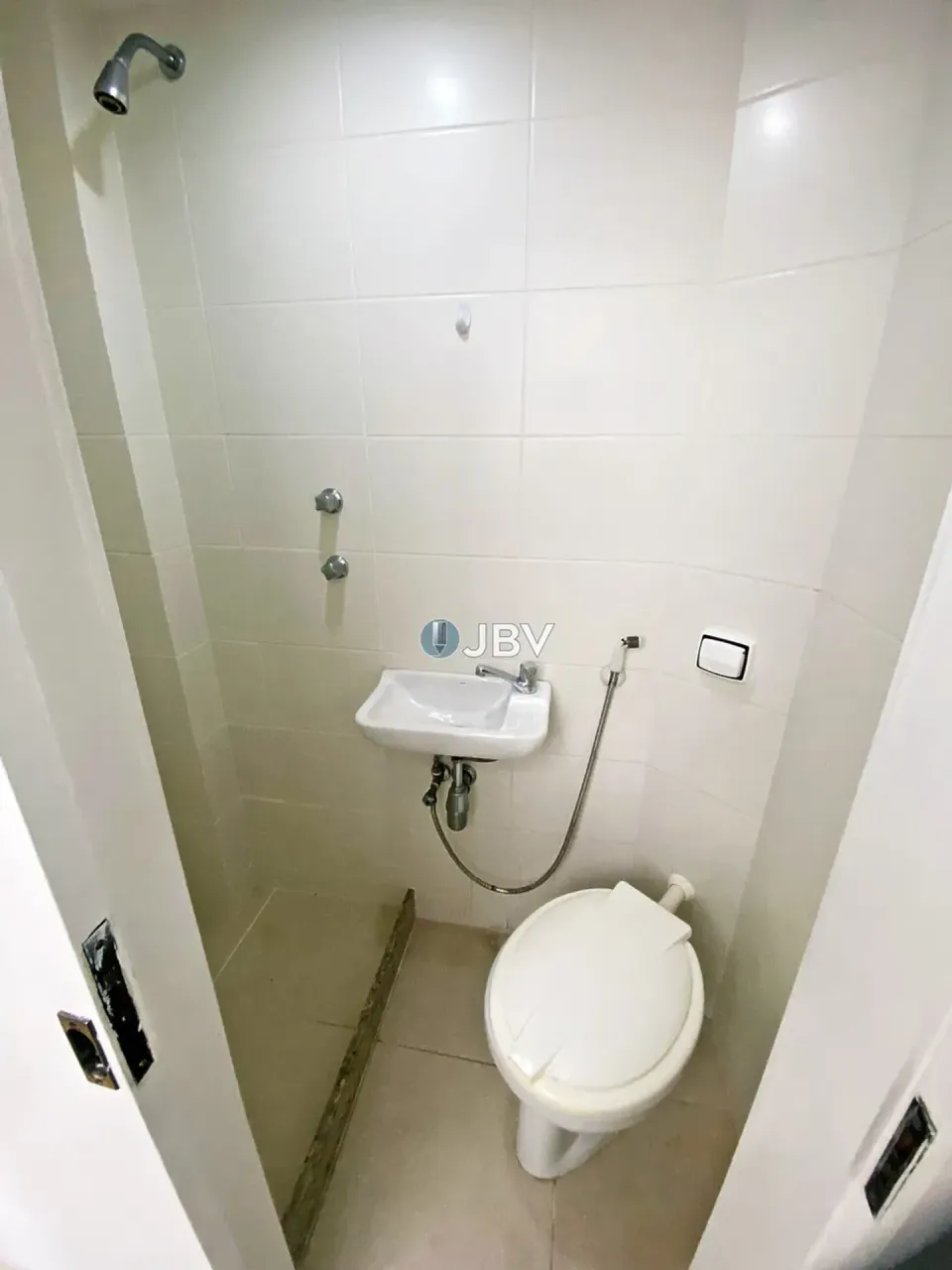 2-bedroom apartment with 1 bath and 1 parking spot — photo 15