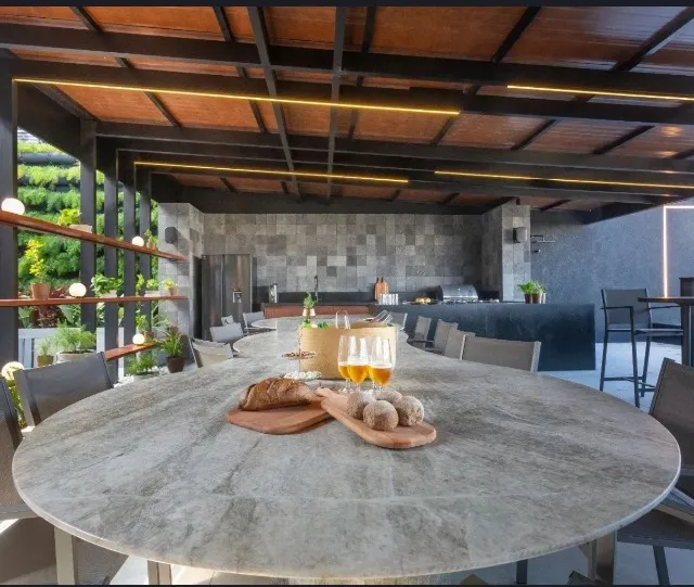 3-bedroom apartment with a home office — photo 9