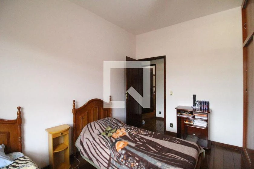Rental house with 6 bedrooms and 3 en-suite, 599 m² — photo 23