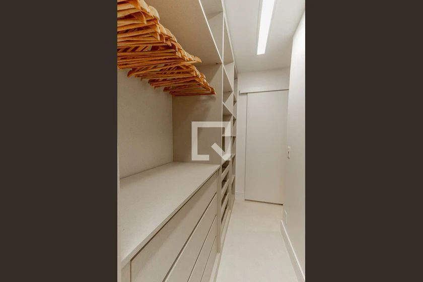 110 m² apartment with enclosed balcony and 3 bedrooms — photo 39