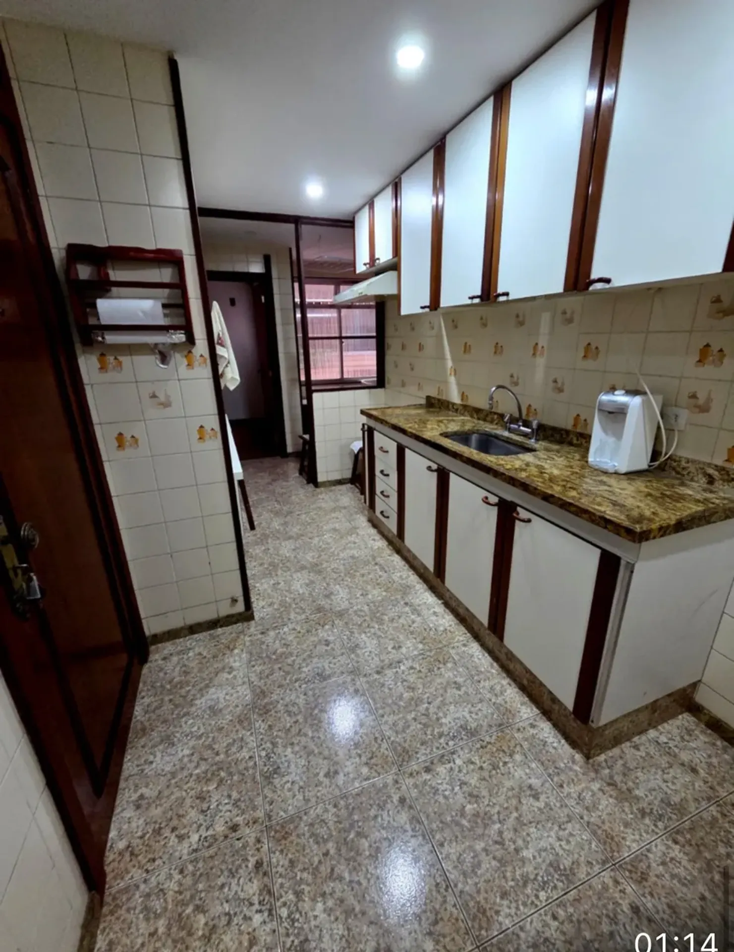 90 m² apartment with 2 bedrooms and a balcony — photo 19