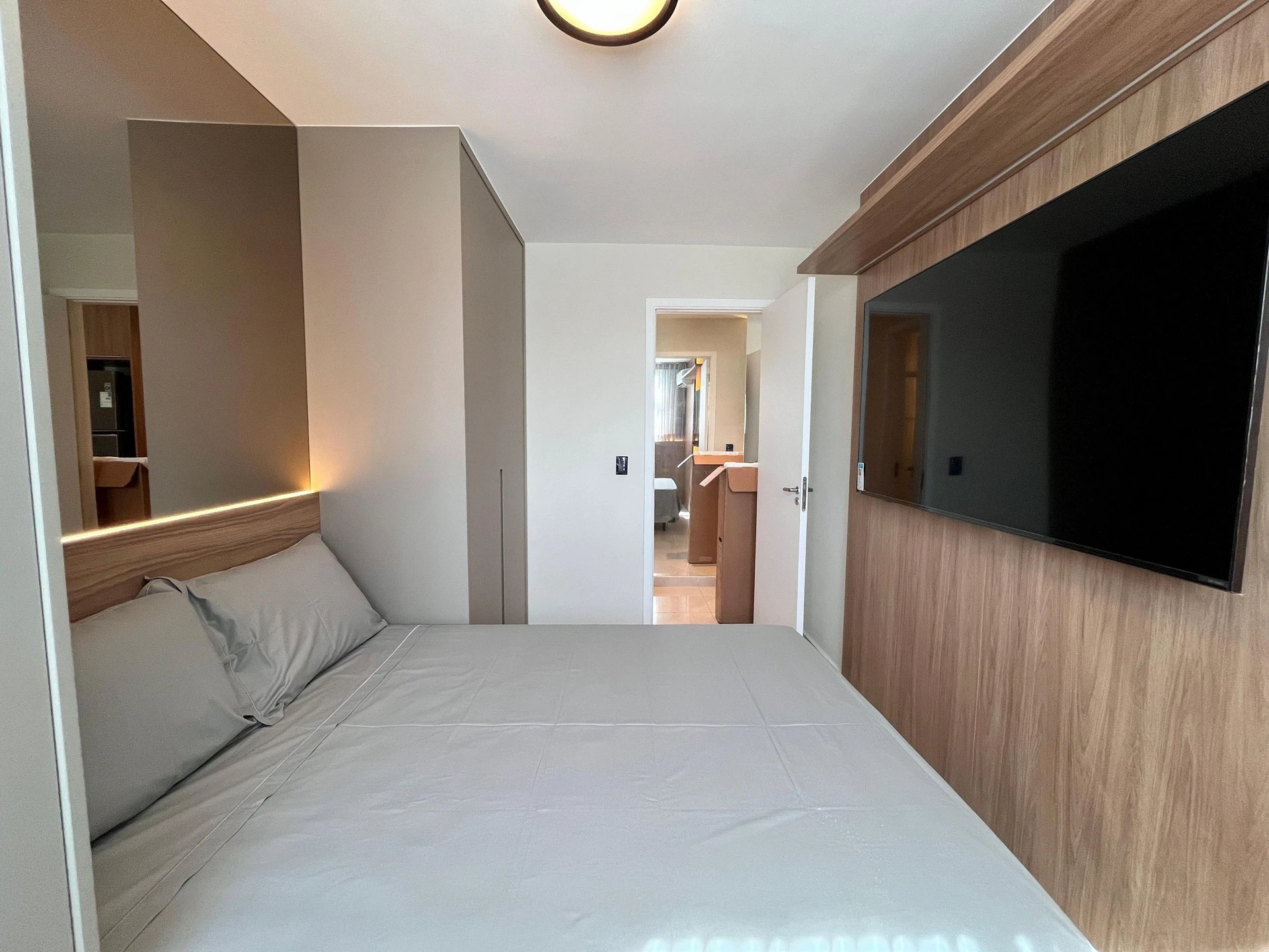 One-bedroom apartment in a building with a sauna — photo 4